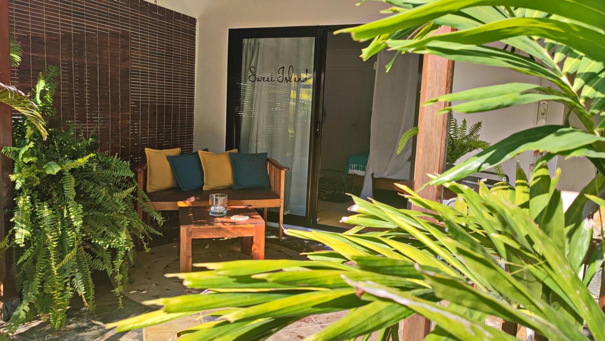 Sweet Island Acomodação com café da manhã Rivière Noire Exterior foto